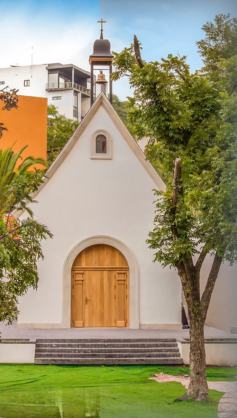 Fachada del Santuario "María Tierra de Esperanza" en Monterrey