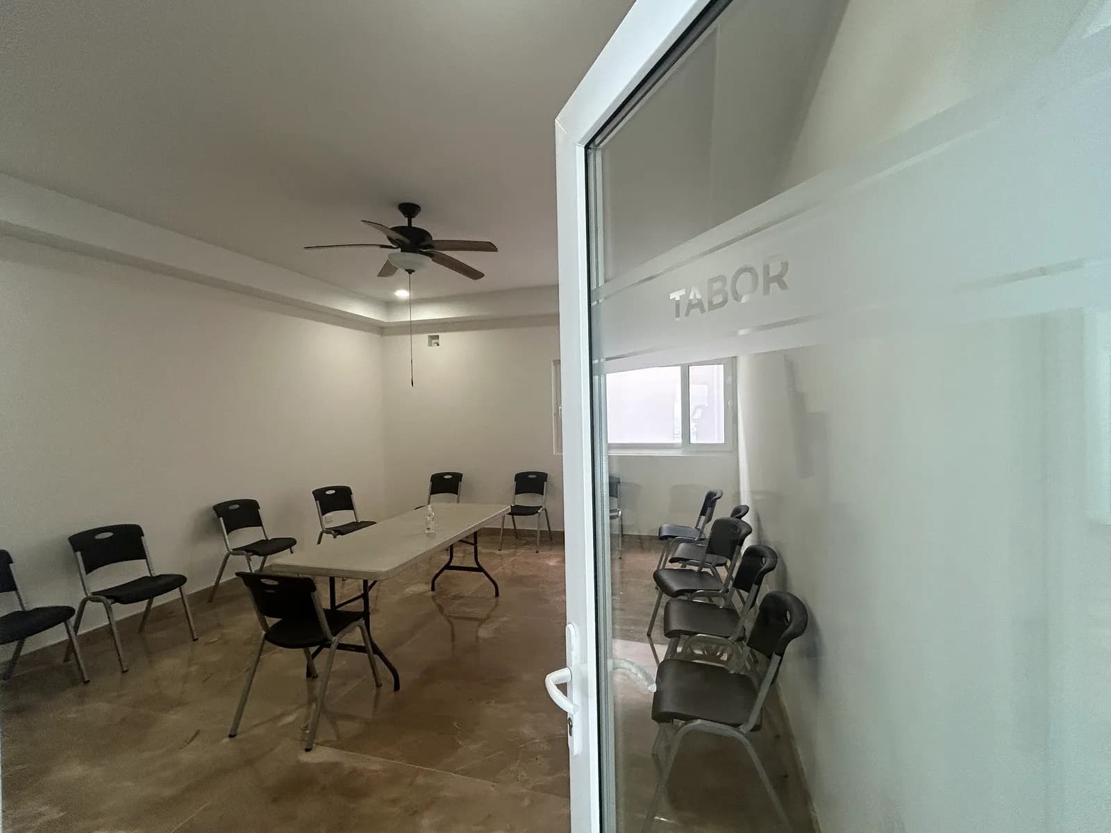Fotografía de Salón Tabor